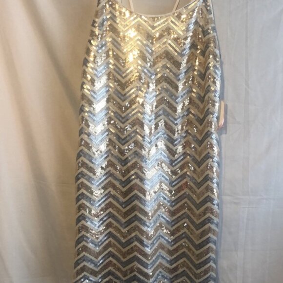 Forever 21 Sequins Party Dress  Medium - Picture 1 of 8
